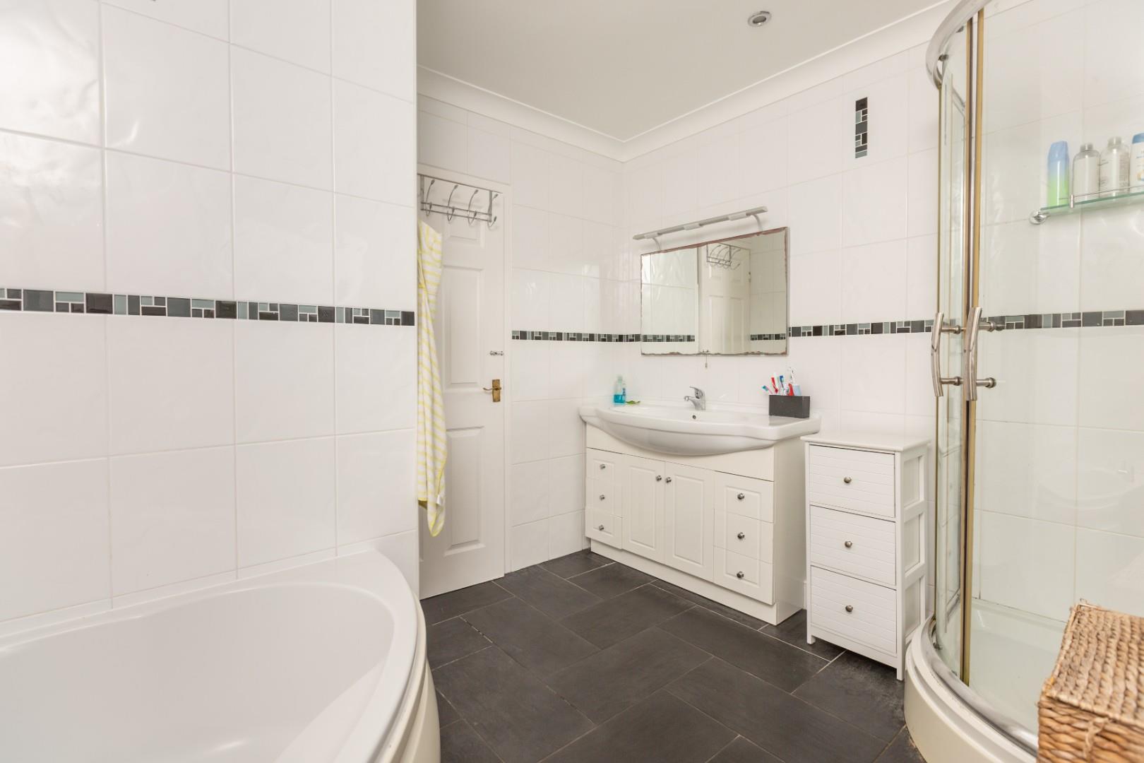 St. Andrews Close, Mayals, Swansea, SA3 5DZ